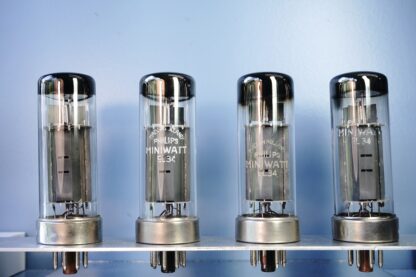 EL34 Philips Miniwatt metal base quad.     v145/116/125/143