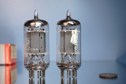 ECC83 pair Telefunken, 1964 same date, Smooth plates, <>  (V172 / 346 ) - Image 3