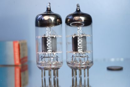 ECC81 pair Telefunken, rounded plates, same date code , NIB (V111 / 112) - Image 4