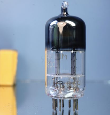 ECC81 Valvo, Philips label, bended square getter, 1956, copper grid posts (V16) - Afbeelding 2