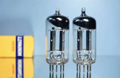 ECC83 Valvo Miniwatt, Hamburg, long plates, NOS specs   Rare V102 v103 - Afbeelding 2