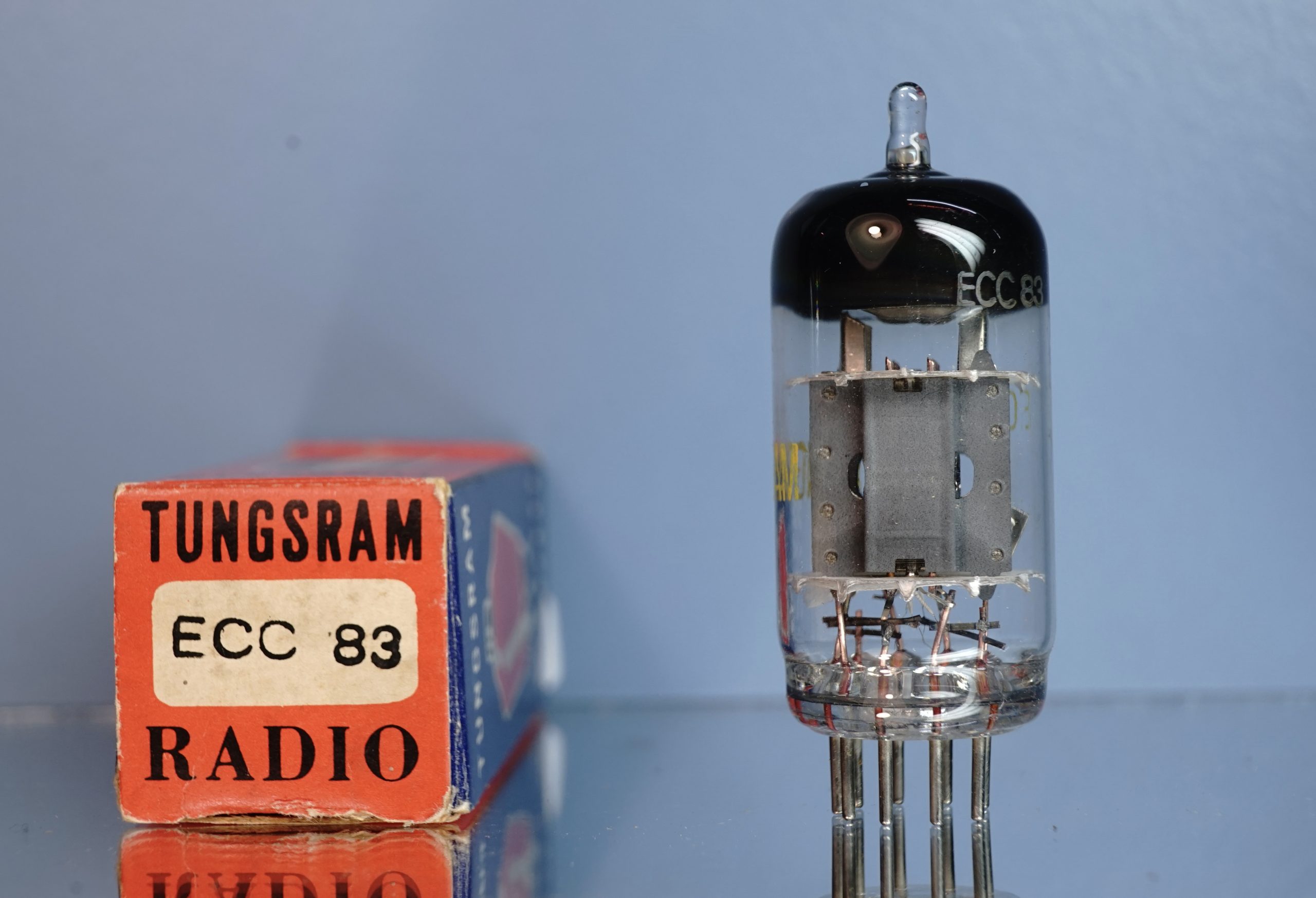 ECC83 Tungsram double post disk getter, welded plates, NIB V265 - Afbeelding 6