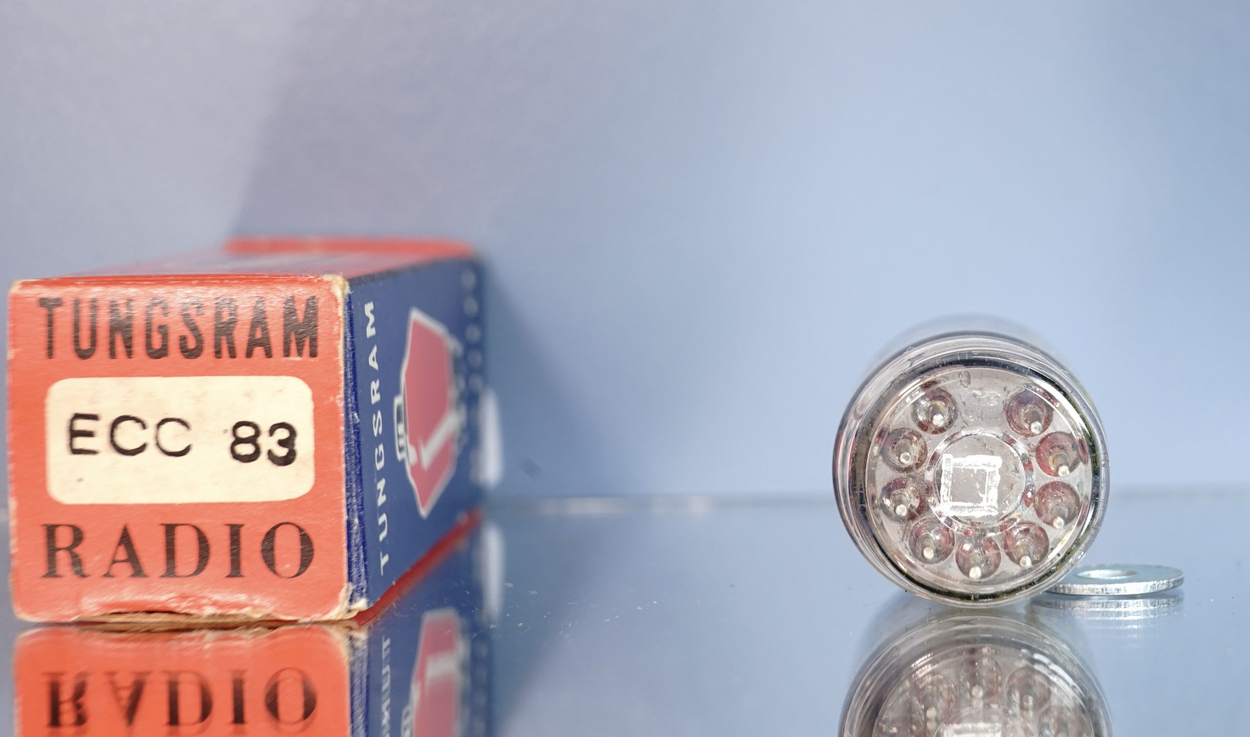 ECC83 Tungsram double post disk getter, welded plates, NIB V265 - Afbeelding 10