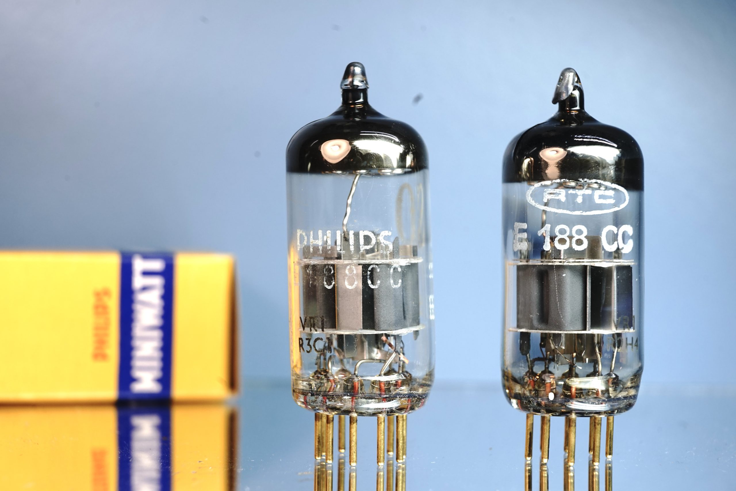 E188CC pair Mullard Mitcham, NOS, (V142/363) - Afbeelding 2