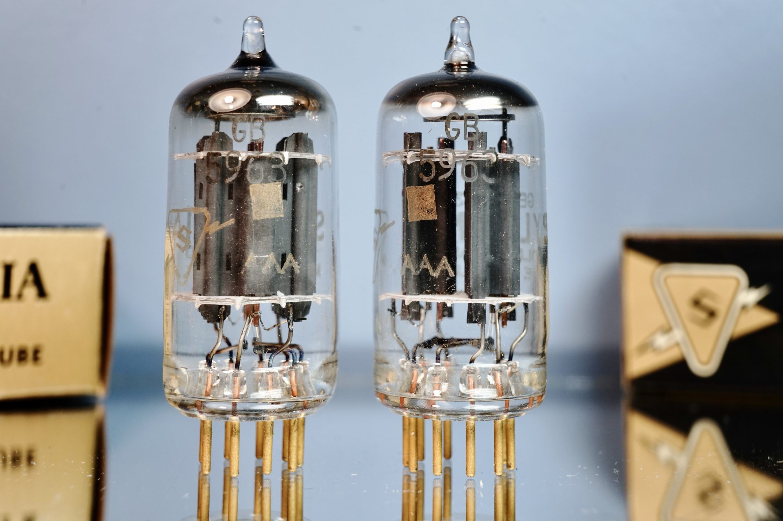 GB 5963 Sylvania GOLD BRAND pair NIB, gold grid, gold pins (ECC802S) (V254 / V255) - Afbeelding 3