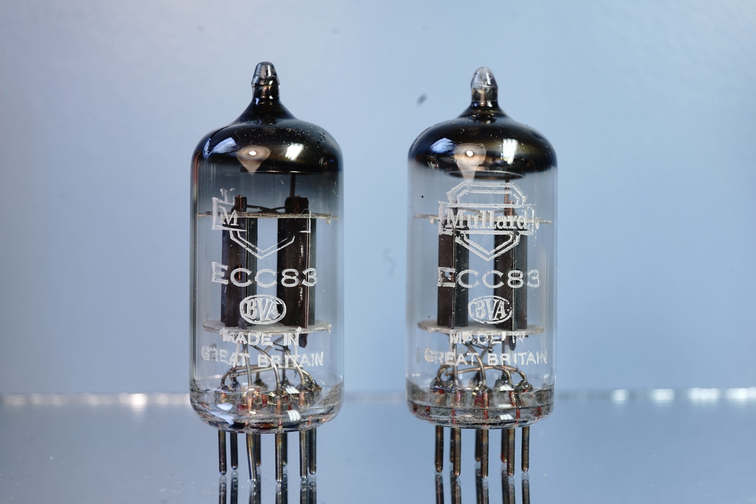 ECC83 Mullard pair, I63, Same production year, New in original box! v389 395 - Afbeelding 2