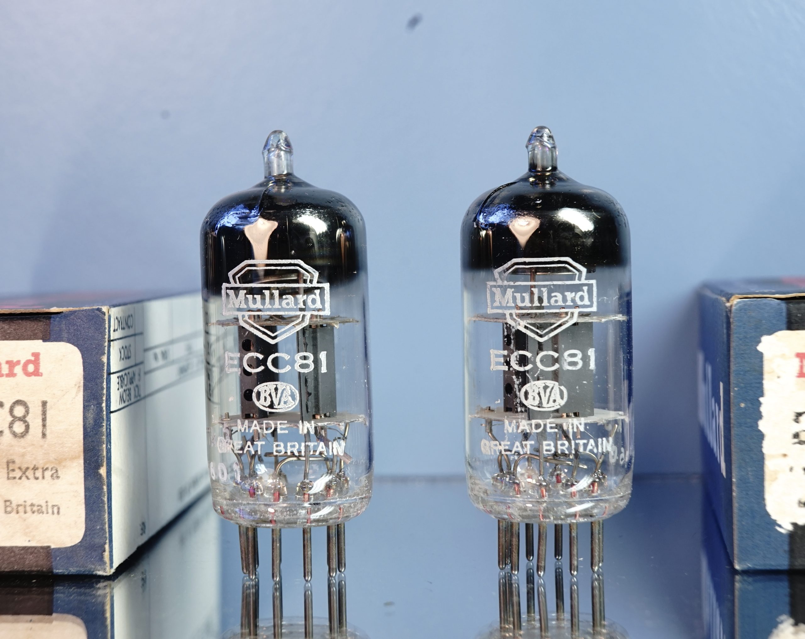ECC81 Mullard pair, Tk3, Smooth plates, 3 holes, Same date, New in original box! V193 V 195