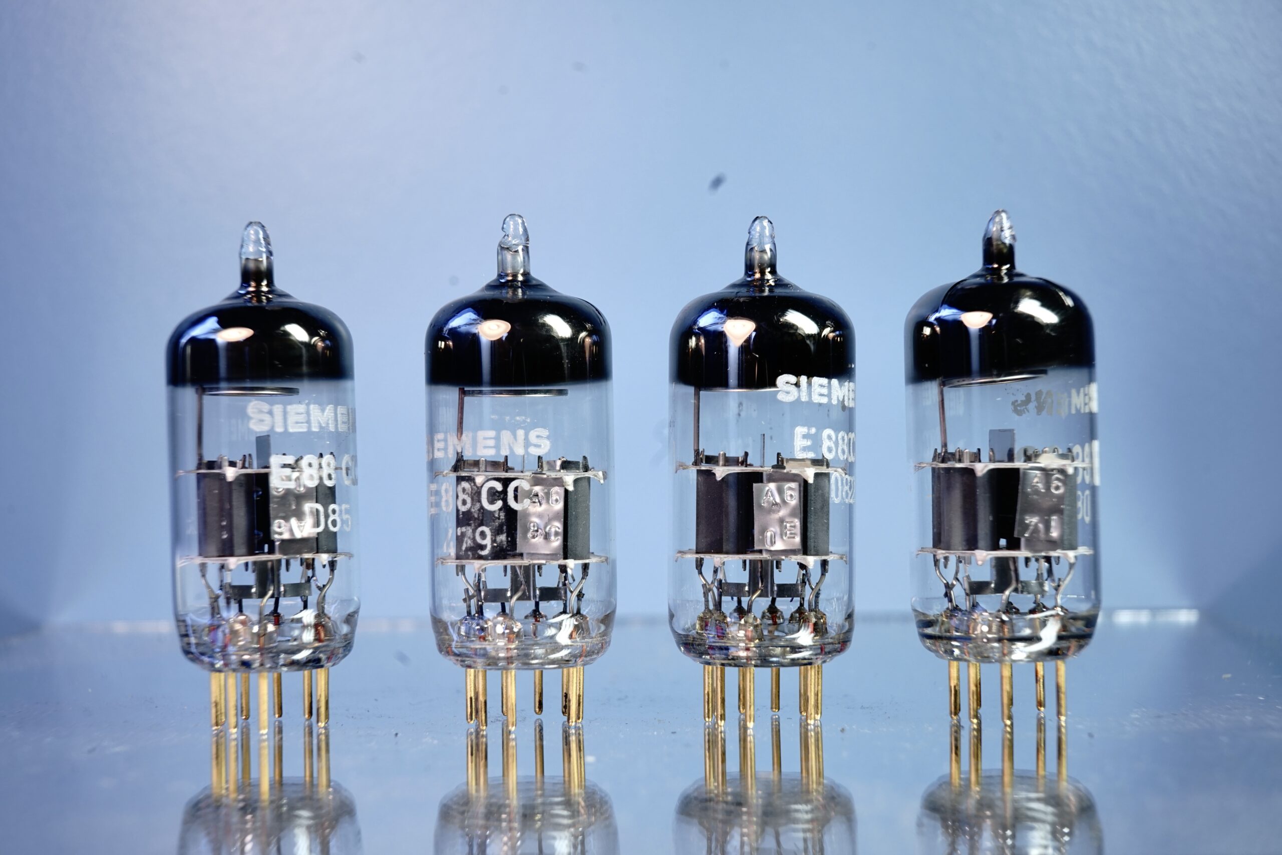 E88CC matched quad Siemens, matched & balanced, same version ! V139 V1369 V140 V405 - Afbeelding 2