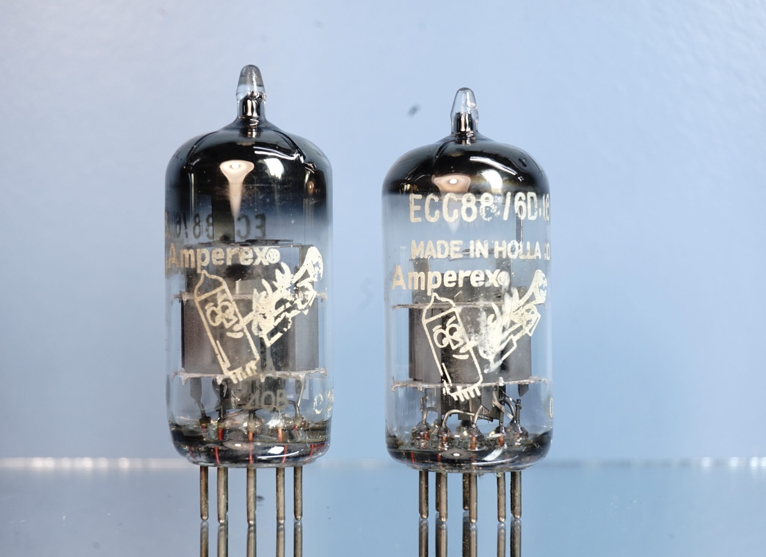 ECC88 Amperex Bugle Boy pair, Matched, both Februari 1960 V268 / 279
