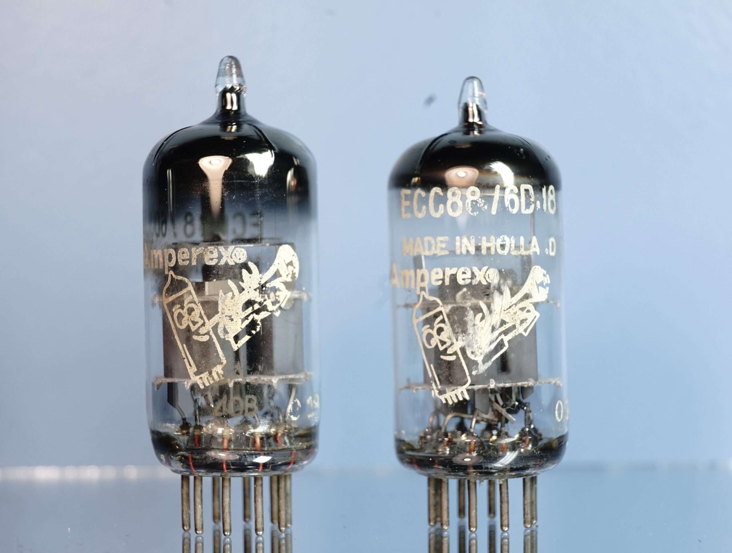 ECC88 Amperex Bugle Boy pair, Matched, both Februari 1960 V268 / 279 - Afbeelding 4